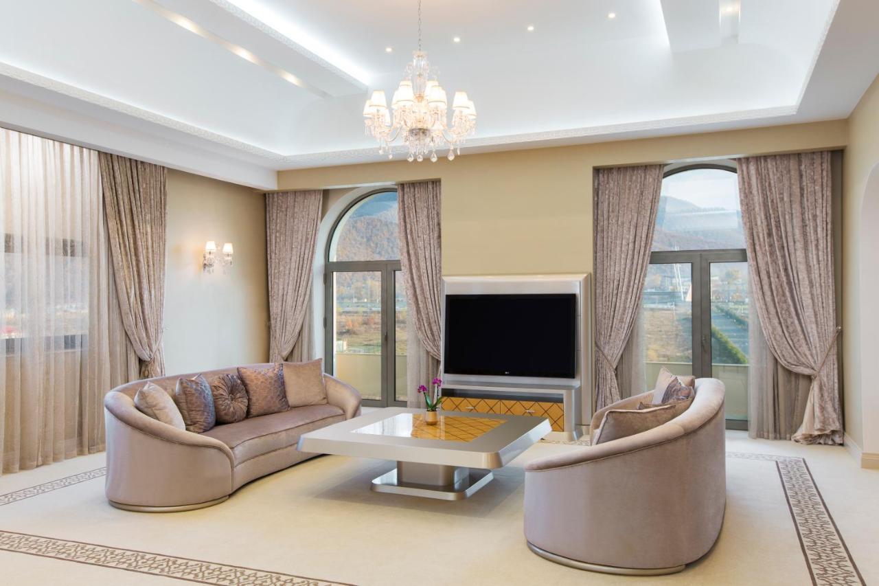 Gabala Garden Hotel Exterior foto A living room