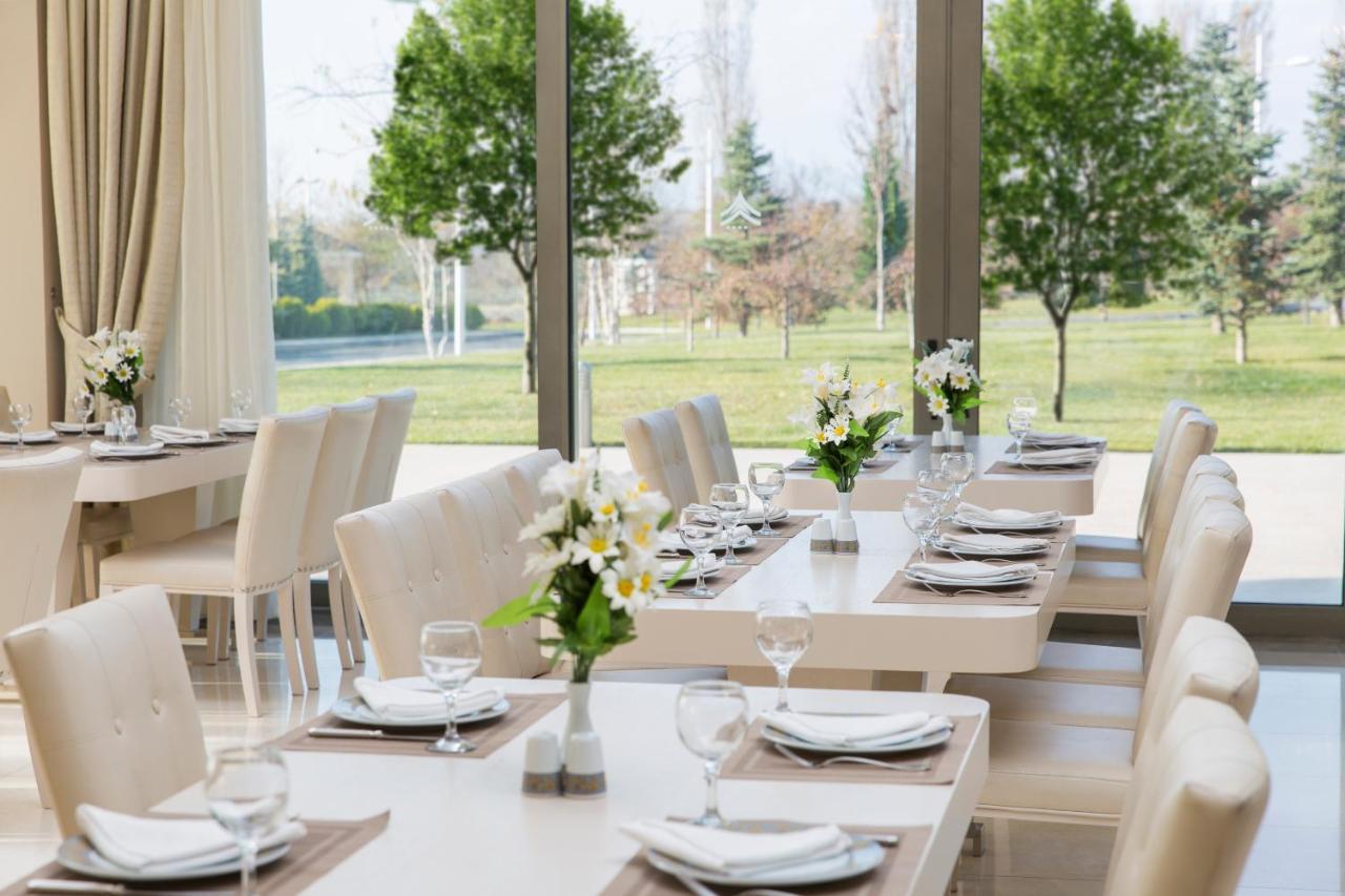 Gabala Garden Hotel Exterior foto Restaurant