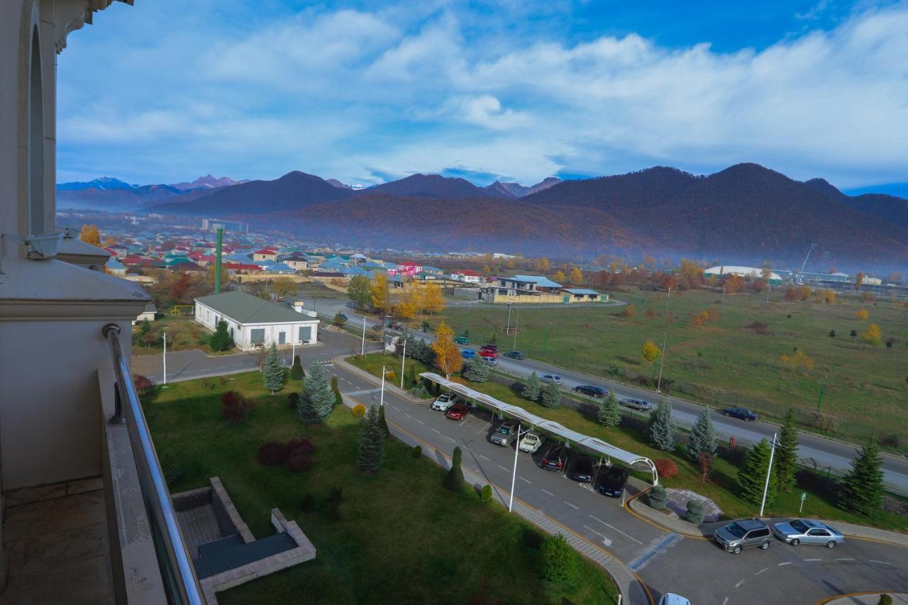Gabala Garden Hotel Exterior foto View of the town