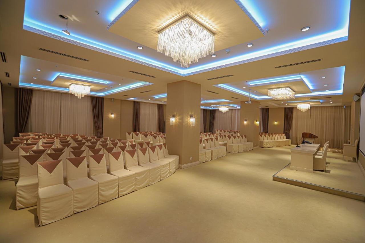 Gabala Garden Hotel Exterior foto A banquet hall